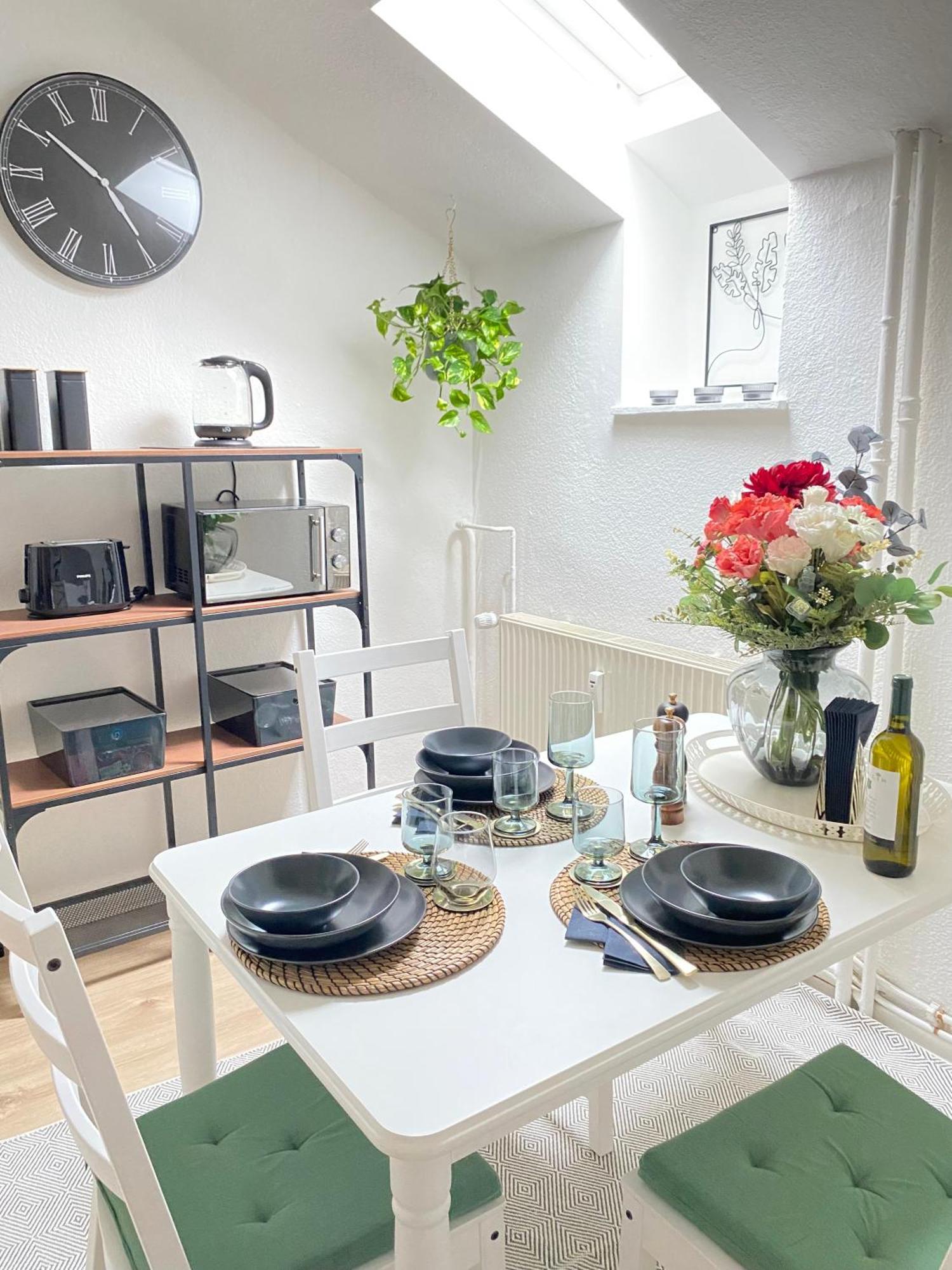 Superhosts Zentrum - Kueche - Netflix - Kaffee BRE Buitenkant foto